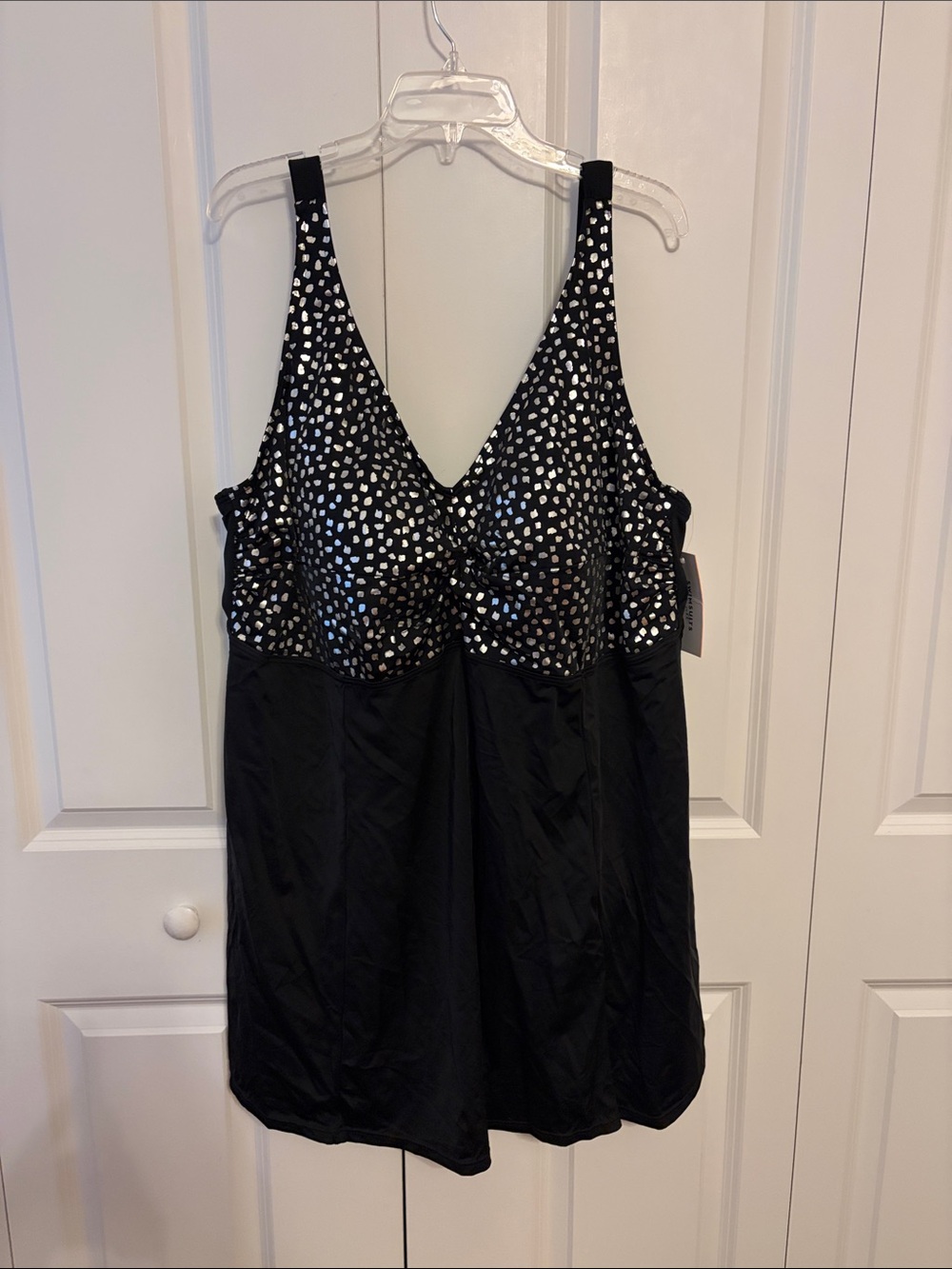 Swimsuits For All Black Tankini Top Size 30 New with Tags